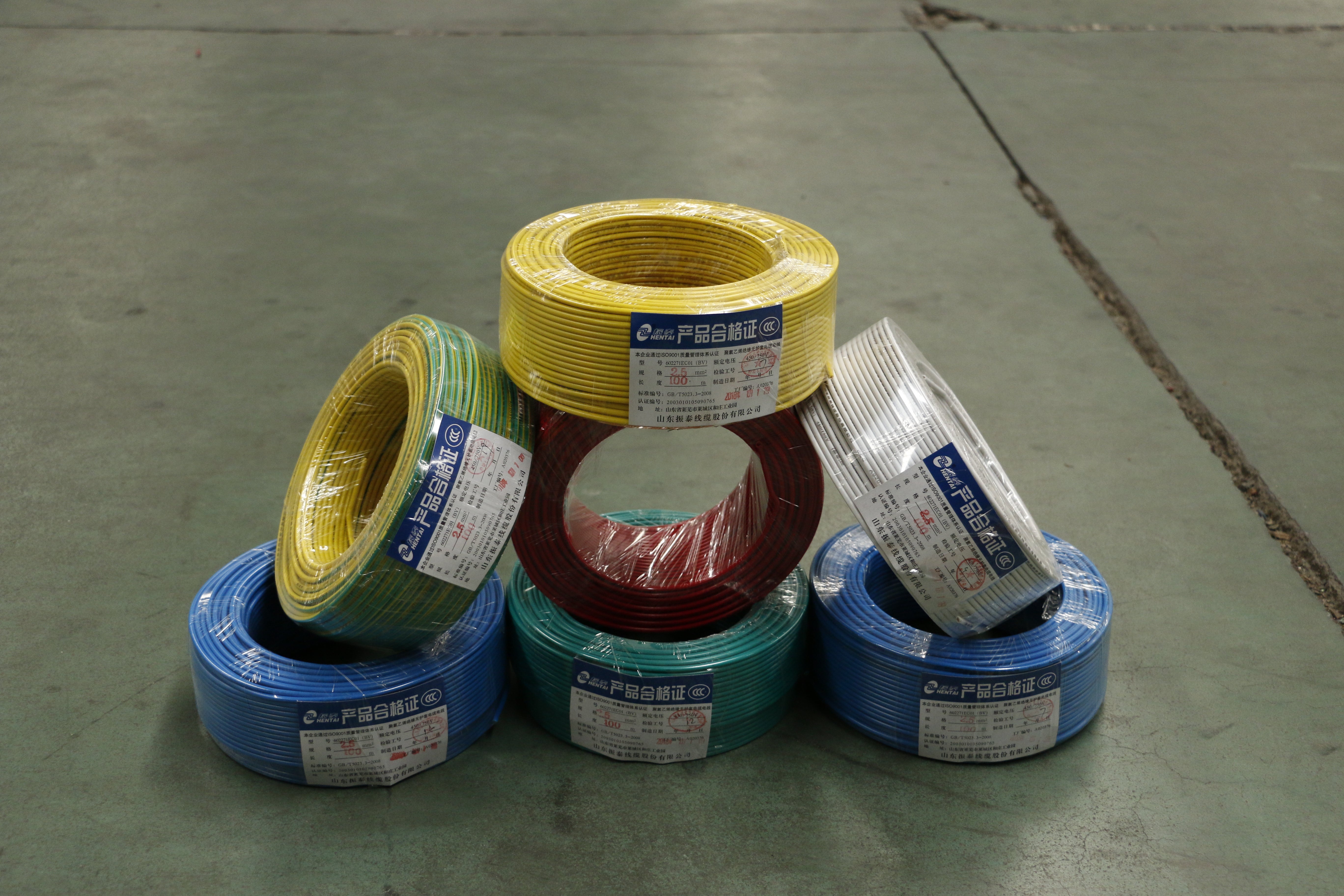 Plastic insulated wire-_MG_4463